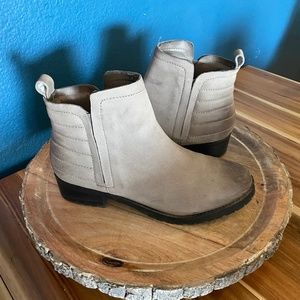 Steve Madden graant bootie size 7